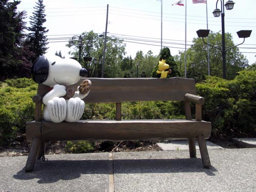 Snoopy-Woodstock photo-op